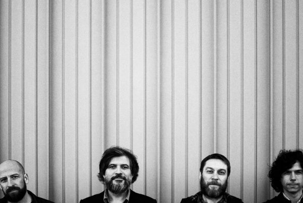 Concert Novembre Negre, amb SENIOR i EL COR BRUTAL